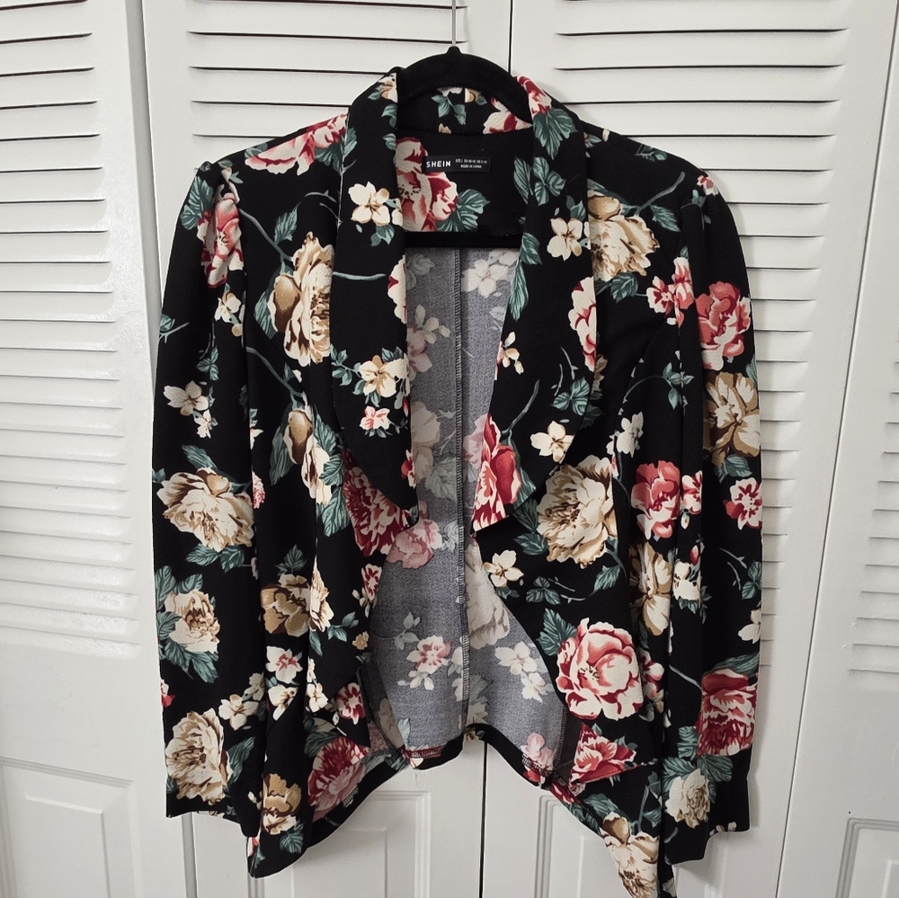 Black floral print open-front blazer